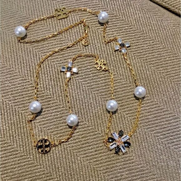 TORY BURCH STATEMENT PEARLS AND NATURAL SMOKY QUARTZ CRYSTALS NECKLACE - Picture 6 of 7
